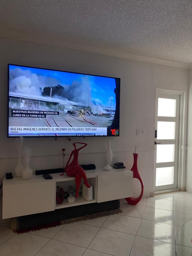Beautiful House 7 Min From Miami Airport W Free Parking Daire Dış mekan fotoğraf
